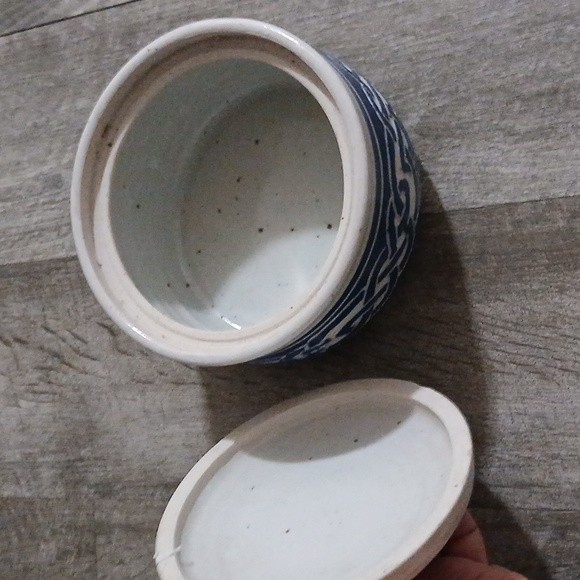 Ceramic bowl trinket dish container with lid blue celtic tribal design - Picture 2 of 6